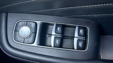 MG Hs 1.5 T-GDI Exclusive 5dr DCT Petrol Hatchback